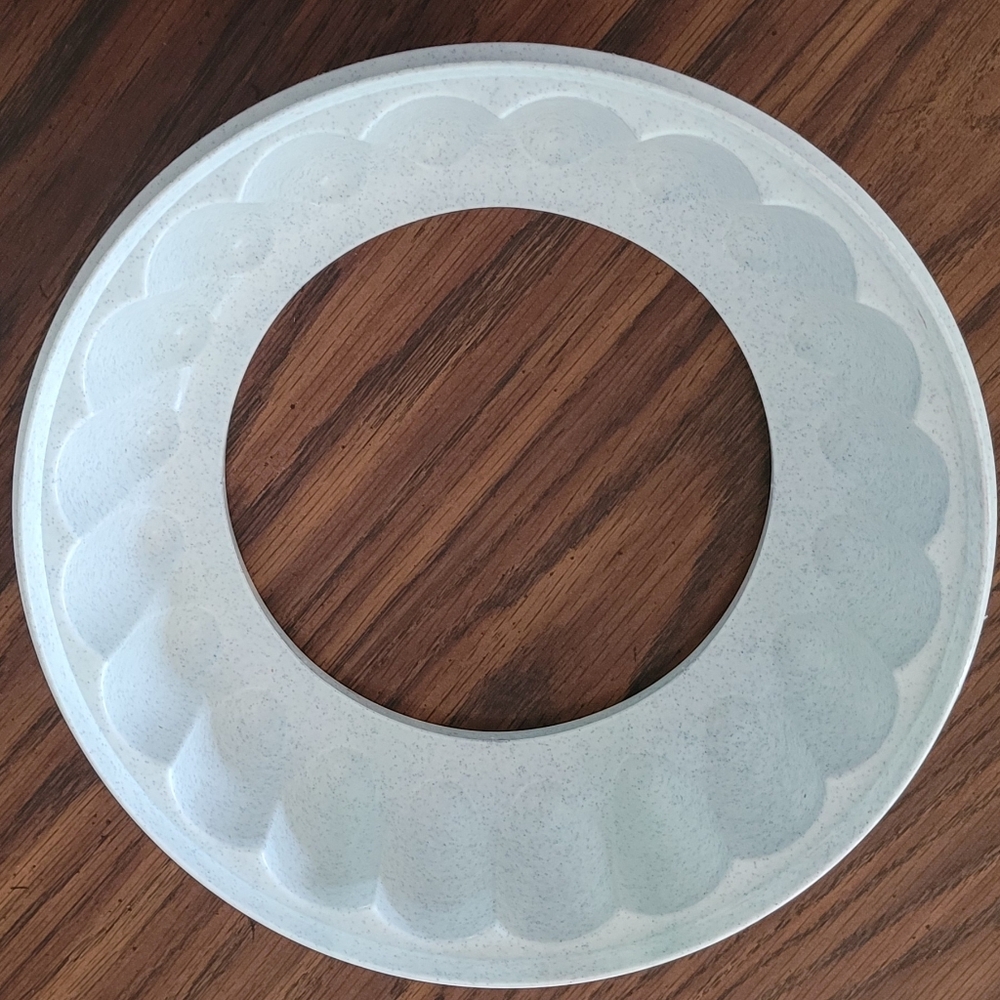 Tupperware JELLO Mold - Picture 5 of 8